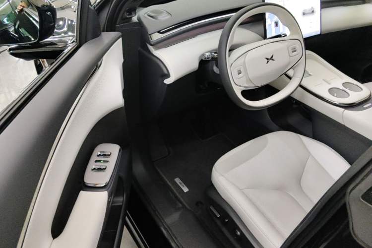 Used XPeng G7 2025 Model—702 Ultra Long Range Driver Seat