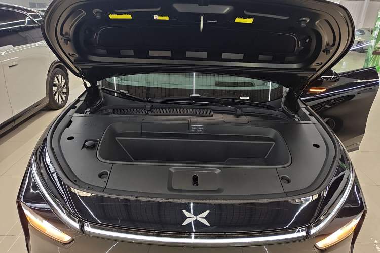 Used XPeng G7 2025 702 Max Engine Bay