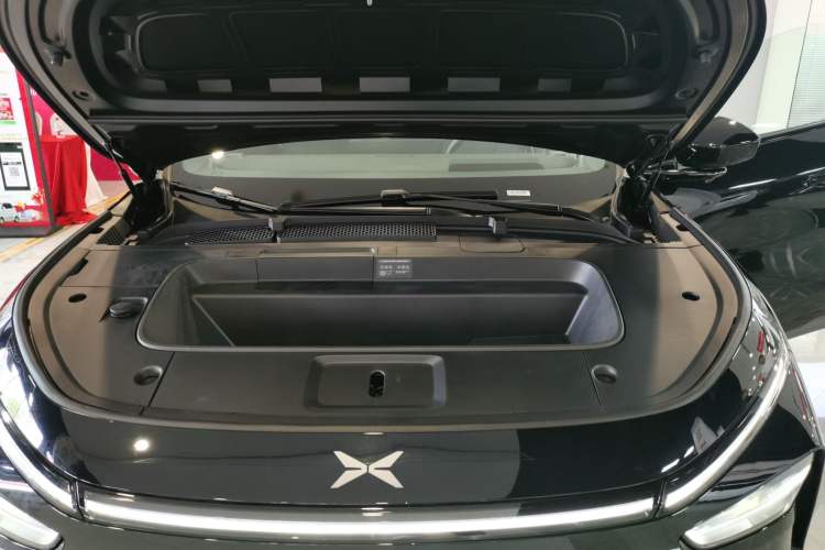 Used XPeng G7 2025 702 Max Engine Bay