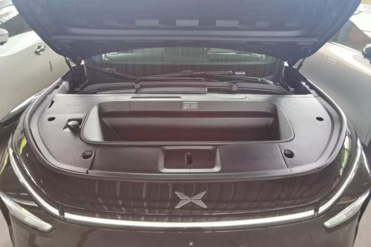Used XPeng G7 2025 Model—702 Ultra Long Range Engine Bay
