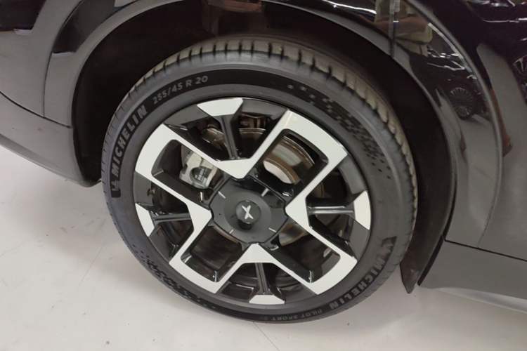 Used XPeng G7 2025 Model—702 Ultra Long Range Exterior 5