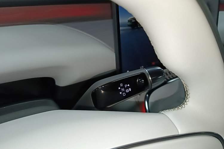 Used XPeng G7 2025 Model—702 Ultra Long Range Gear Lever