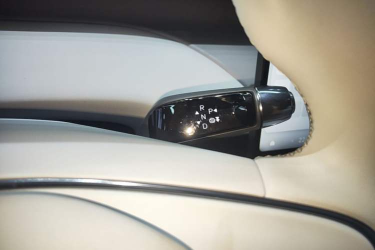 Used XPeng G7 2025 Model—702 Ultra Long Range Gear Lever