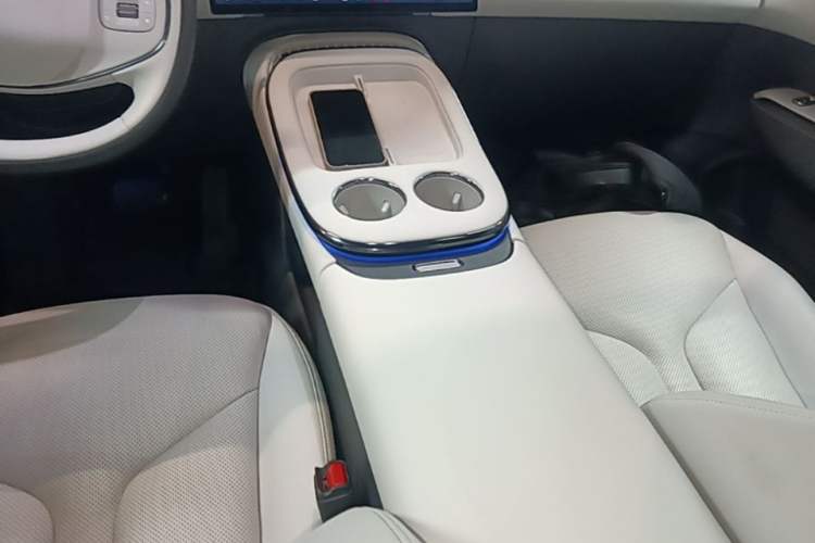 Used XPeng G7 2025 Model—702 Ultra Long Range Gear Lever