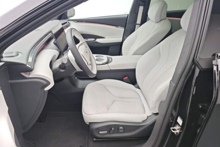 Used XPeng G7 2025 Model—702 Ultra Long Range Left Front Seat