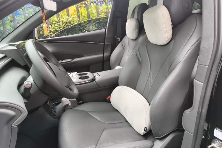Used XPeng G7 2025 Model—702 Ultra Long Range Left Front Seat