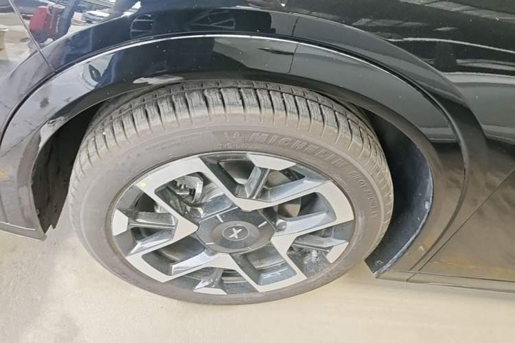 Used XPeng G7 2025 Model—702 Ultra Long Range Left Front Wheel Hub