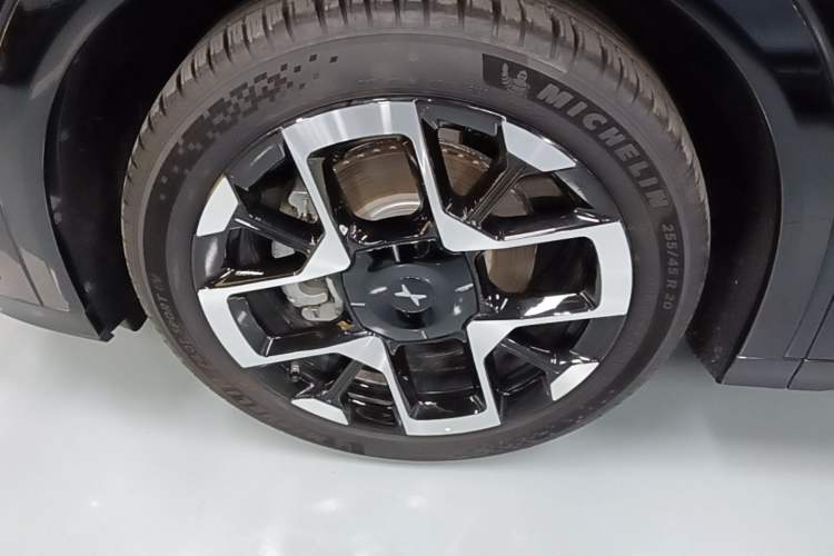 Used XPeng G7 2025 Model—702 Ultra Long Range Left Front Wheel Hub