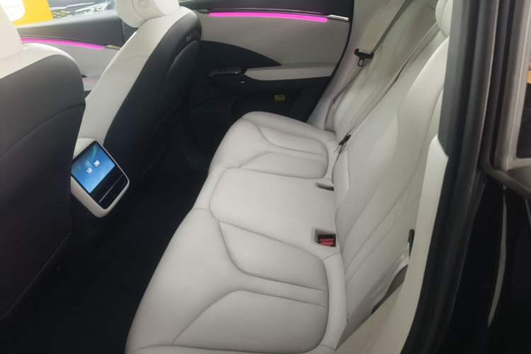Used XPeng G7 2025 Model—702 Ultra Long Range Left Rear Seat