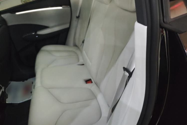 Used XPeng G7 2025 Model—702 Ultra Long Range Left Rear Seat