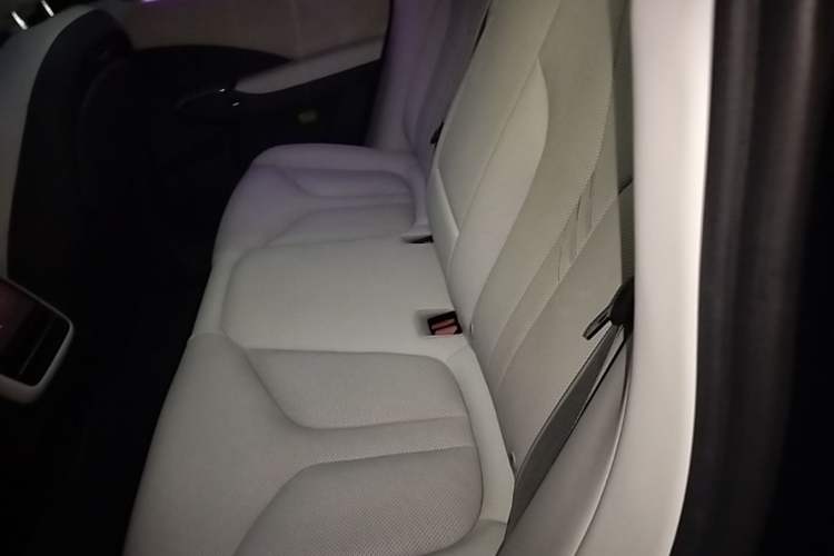 Used XPeng G7 2025 Model—702 Ultra Long Range Left Rear Seat