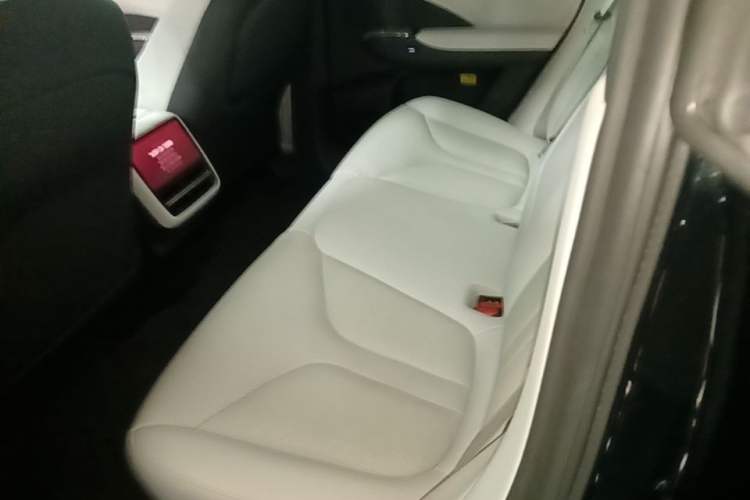 Used XPeng G7 2025 Model—702 Ultra Long Range Left Rear Seat