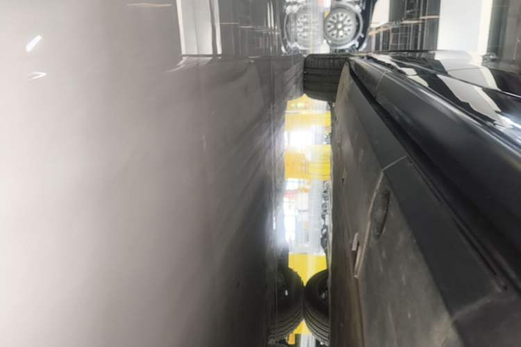 Used XPeng G7 2025 Model—702 Ultra Long Range Left Side Sill