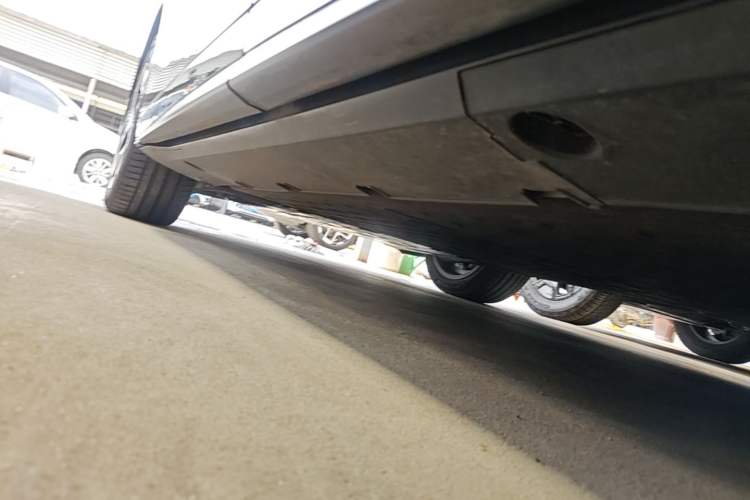 Used XPeng G7 2025 Model—702 Ultra Long Range Left Side Sill