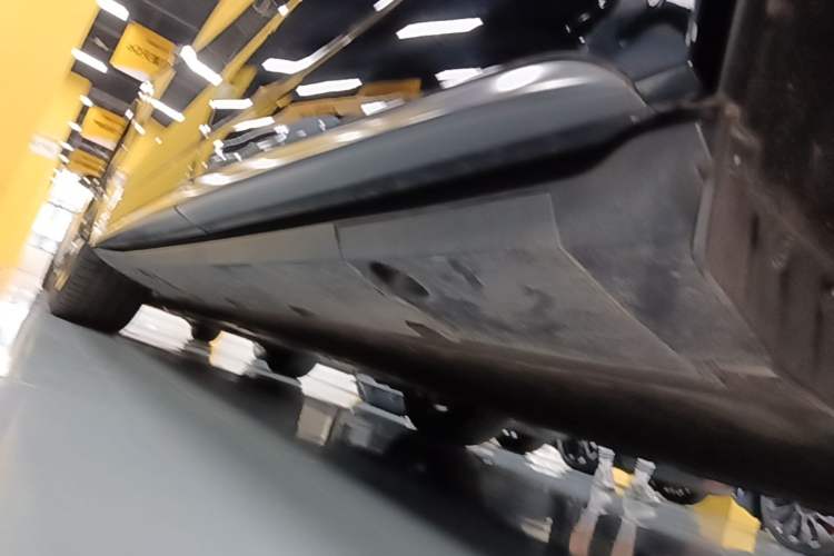Used XPeng G7 2025 Model—702 Ultra Long Range Left Side Sill
