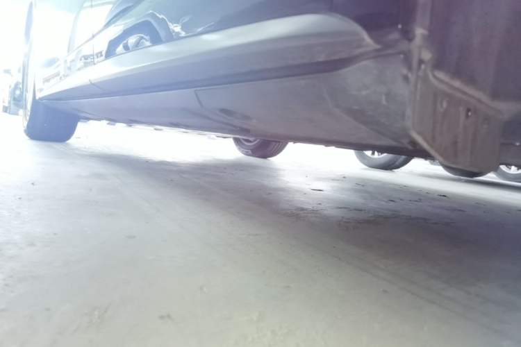 Used XPeng G7 2025 Model—702 Ultra Long Range Left Side Sill