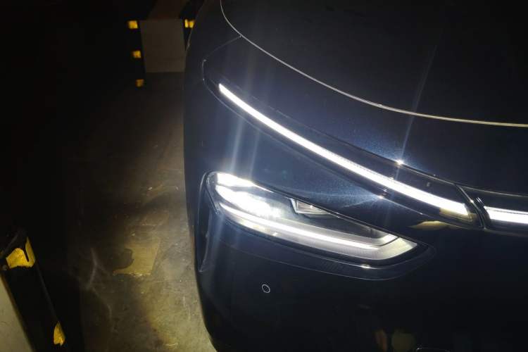Used XPeng G7 2025 Model—602 Long Range Max Right Front Headlight