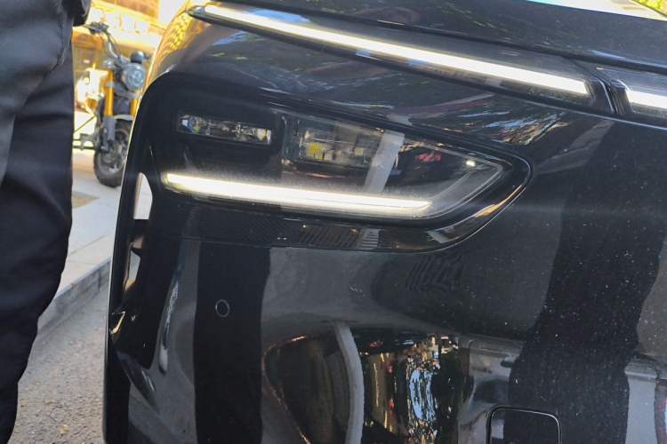 Used XPeng G7 2025 702 Max Right Front Headlight