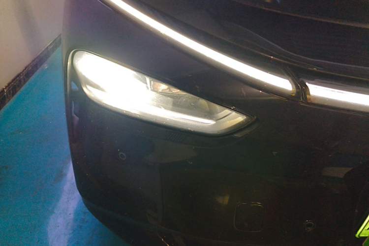 Used XPeng G7 2025 702 Max Right Front Headlight