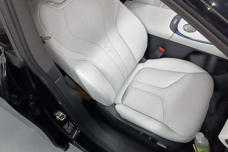 Used XPeng G7 2025 Model—702 Ultra Long Range Right Front Seat