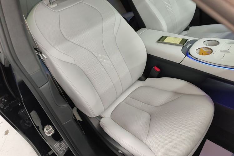 Used XPeng G7 2025 Model—702 Ultra Long Range Right Front Seat