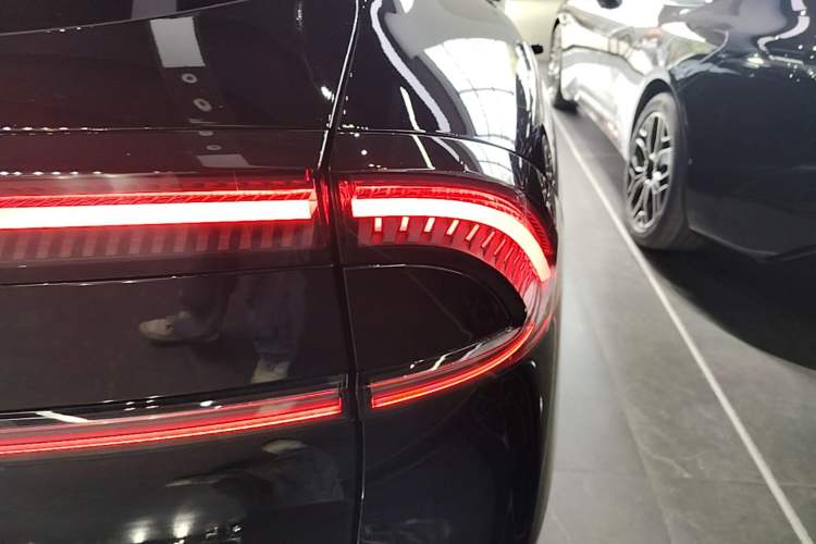 Used XPeng G7 2025 Model—702 Ultra Long Range Right Rear Taillight