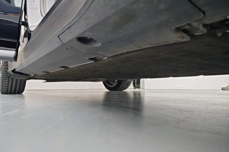 Used XPeng G7 2025 Model—702 Ultra Long Range Right Side Sill