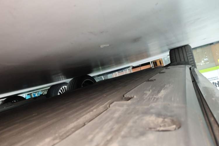 Used XPeng G7 2025 Model—702 Ultra Long Range Right Side Sill