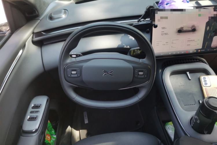 Used XPeng G7 2025 Model—602 Long Range Max Steering Wheel