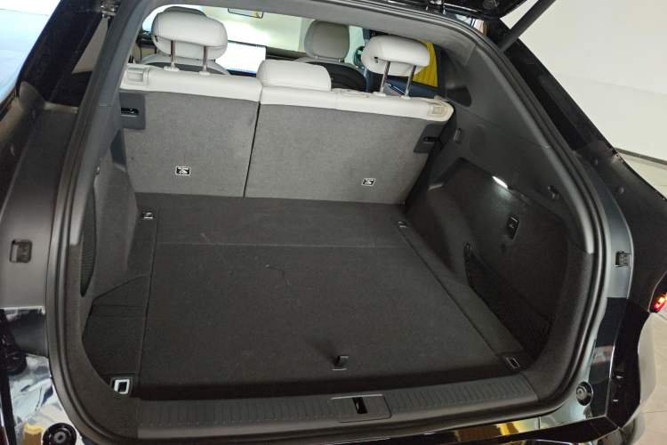 Used XPeng G7 2025 702 Max Trunk
