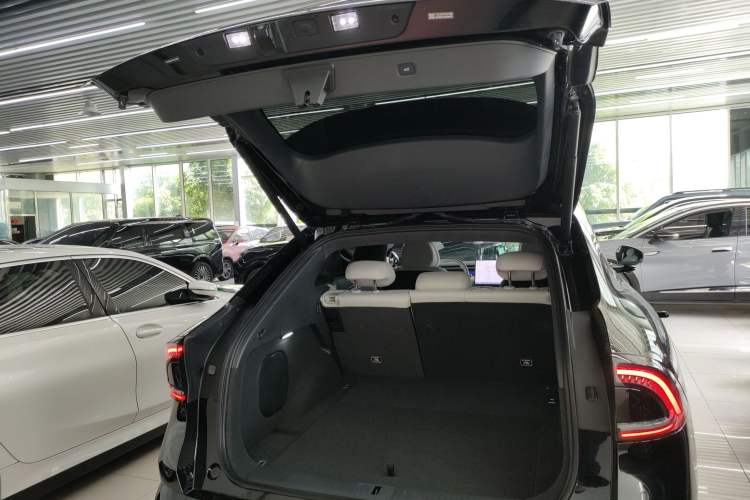 Used XPeng G7 2025 702 Max Trunk