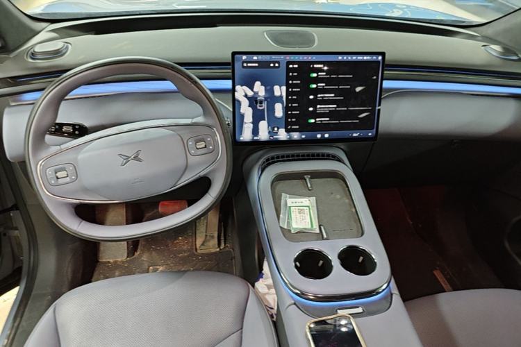 Used XPeng G7 2025 Model—702 Ultra Long Range Center Console