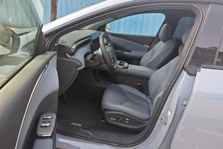 Used XPeng G7 2025 Model—702 Ultra Long Range Driver Seat