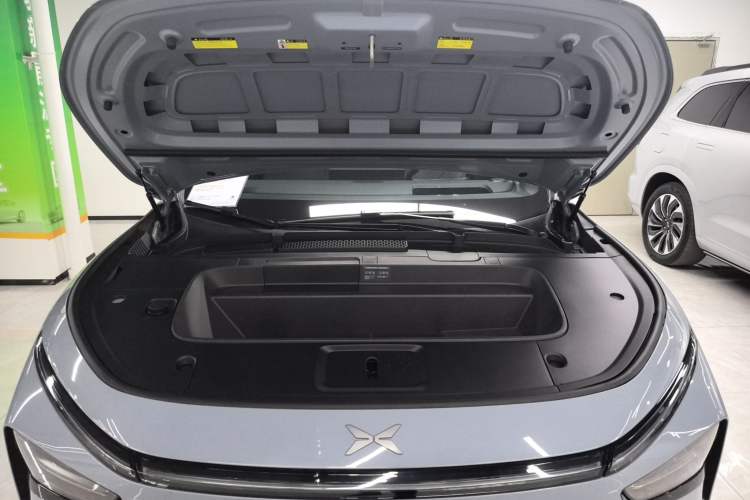 Used XPeng G7 2025 702 Max Engine Bay