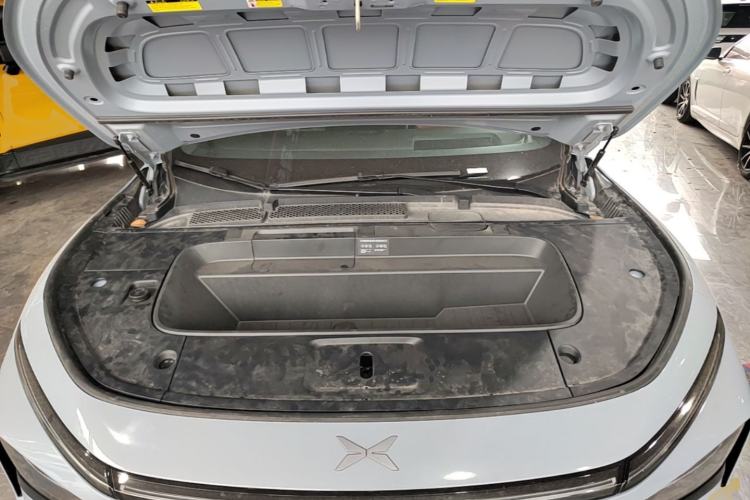 Used XPeng G7 2025 Model—702 Ultra Long Range Engine Bay