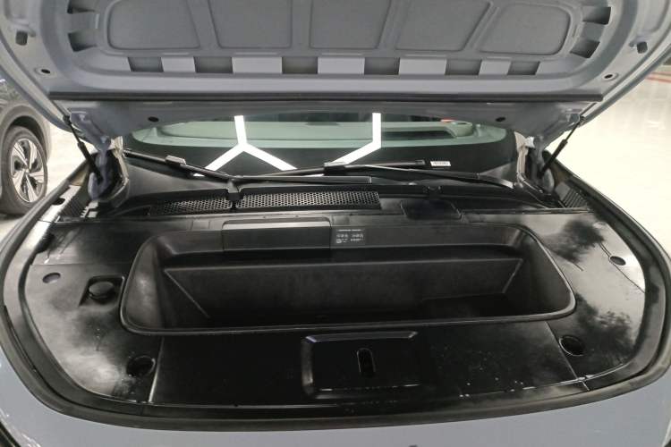 Used XPeng G7 2025 702 Max Engine Bay