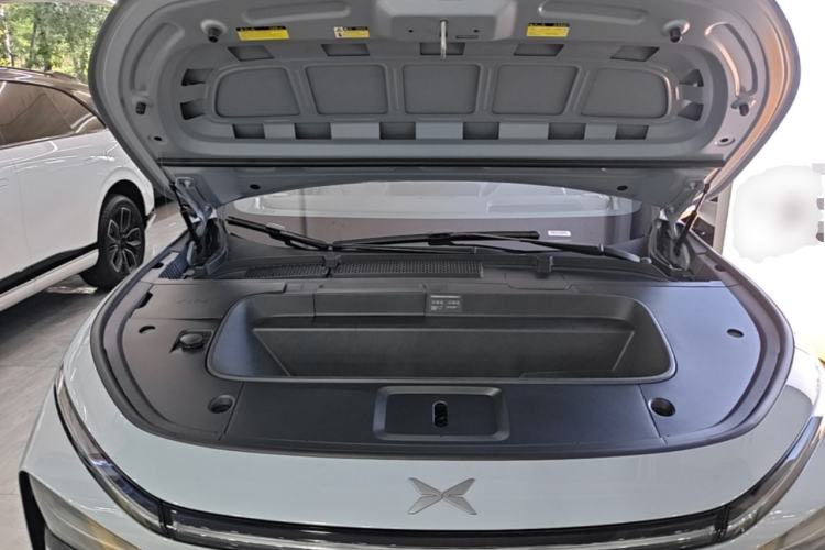Used XPeng G7 2025 Model—702 Ultra Long Range Engine Bay