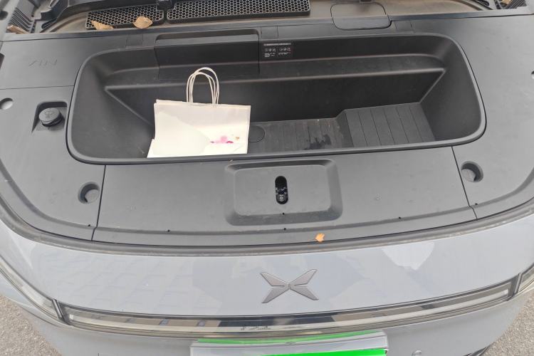 Used XPeng G7 2025 Model—702 Ultra Long Range Engine Bay