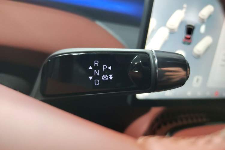 Used XPeng G7 2025 Model—702 Ultra Long Range Gear Lever