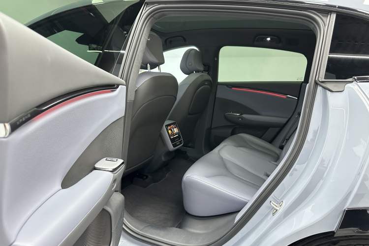 Used XPeng G7 2025 Model—702 Ultra Long Range Interior 4