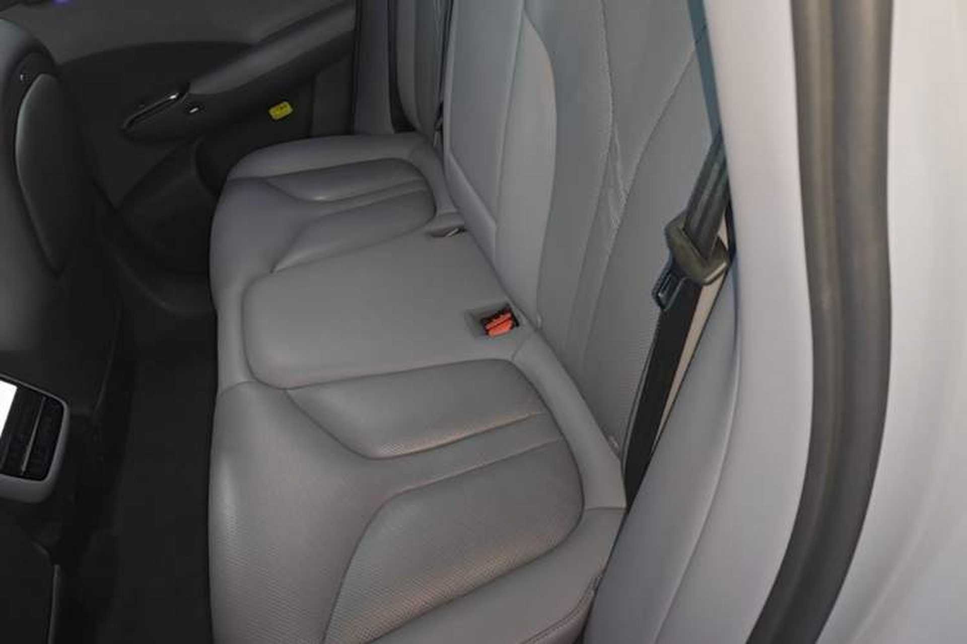 Used XPeng G7 2025 Model—702 Ultra Long Range Left Rear Seat