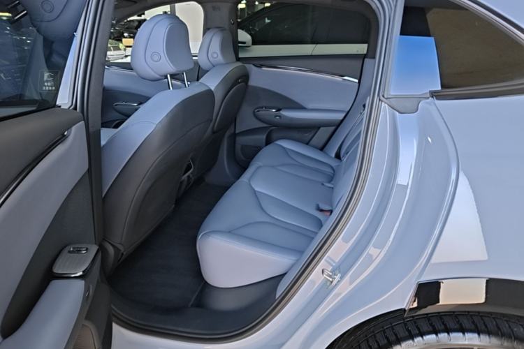 Used XPeng G7 2025 Model—702 Ultra Long Range Left Rear Seat