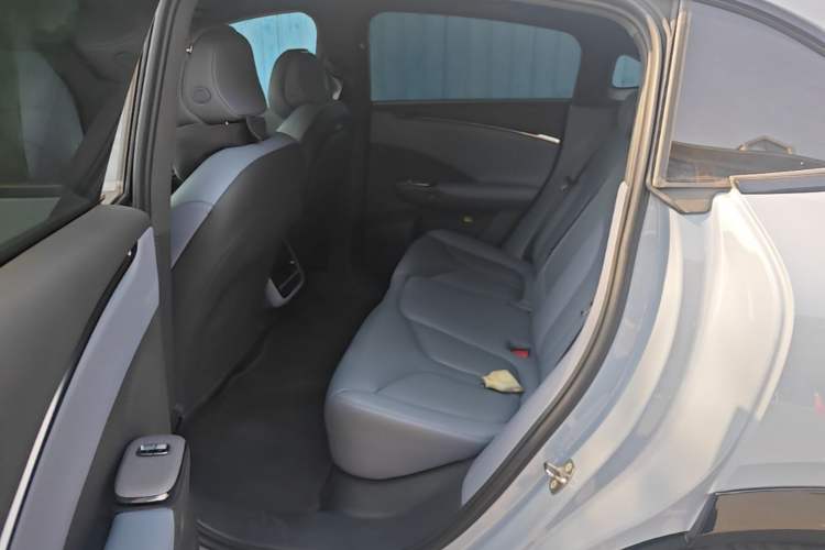 Used XPeng G7 2025 Model—702 Ultra Long Range Left Rear Seat