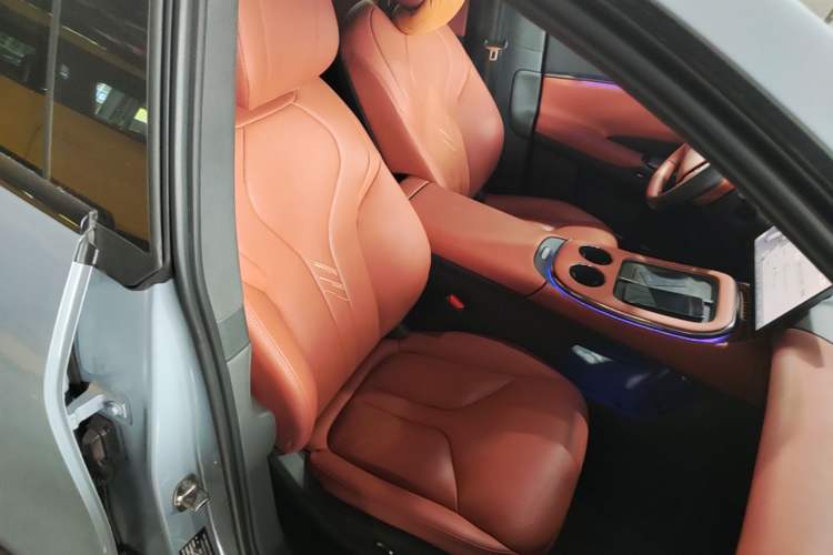 Used XPeng G7 2025 Model—702 Ultra Long Range Right Front Seat