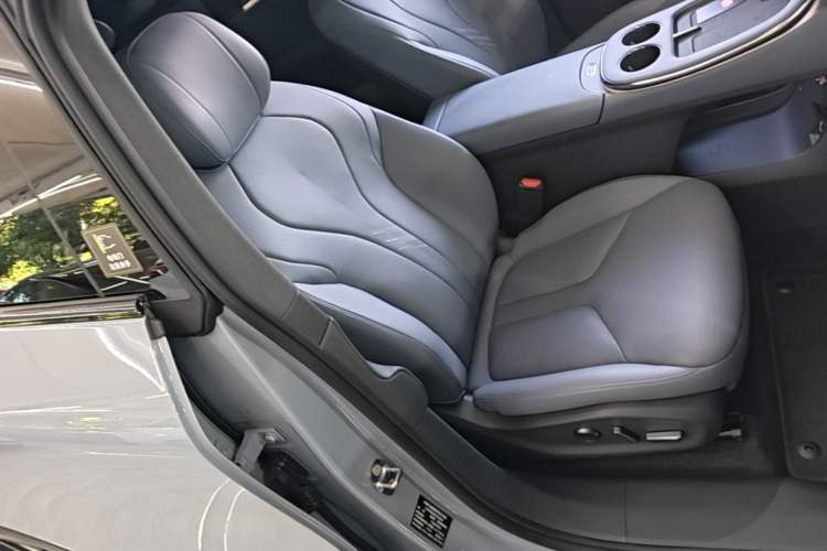 Used XPeng G7 2025 Model—702 Ultra Long Range Right Front Seat