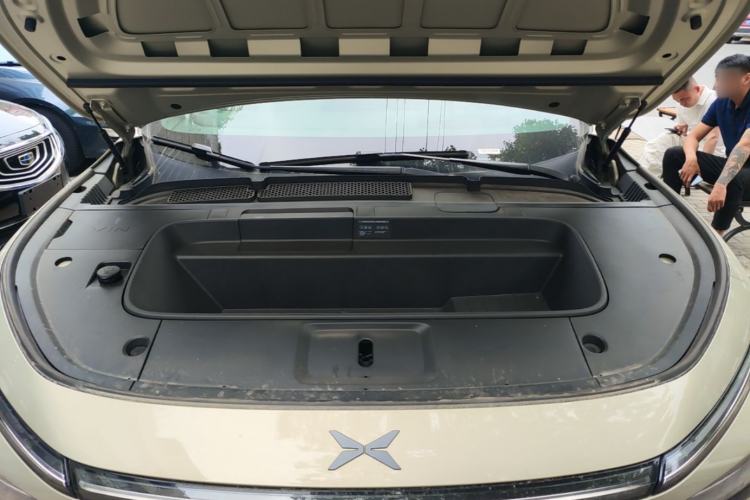 Used XPeng G7 2025 Model—702 Ultra Long Range Engine Bay