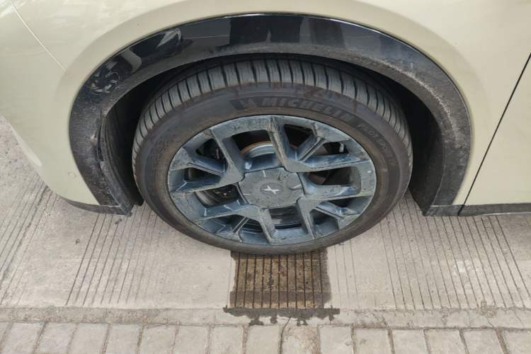Used XPeng G7 2025 Model—702 Ultra Long Range Left Front Wheel Hub