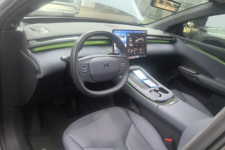 Used XPeng G7 2025 Model—702 Ultra Long Range Center Console