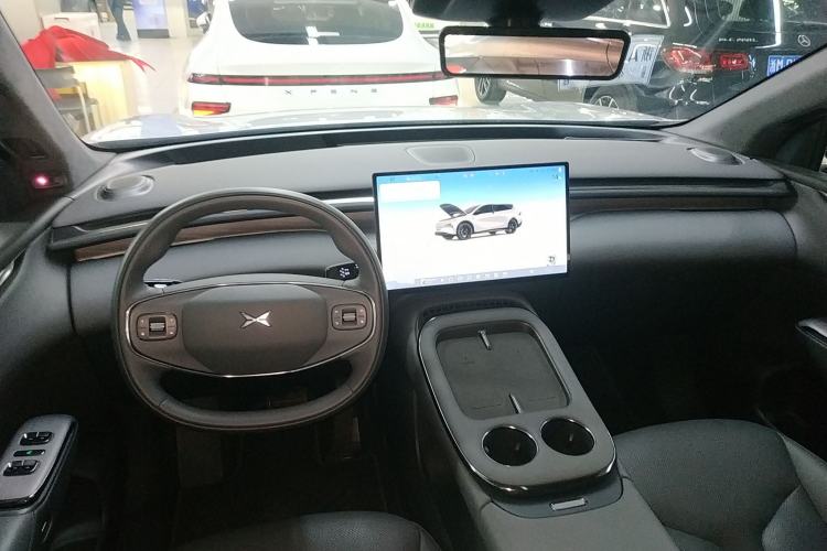 Used XPeng G7 2025 702 Max Center Console