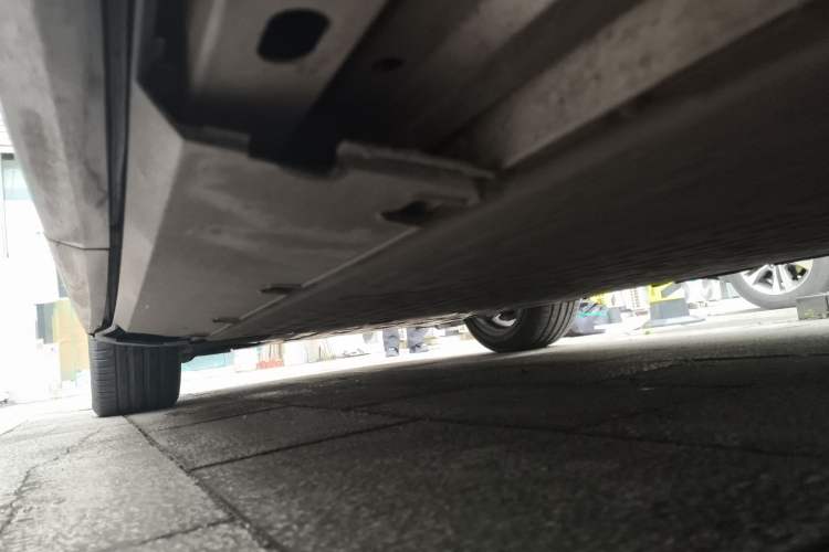 Used XPeng G7 2025 702 Max Chassis Rear Left